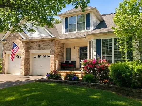 23 Hulsart Ct, Marlboro, NJ 07746