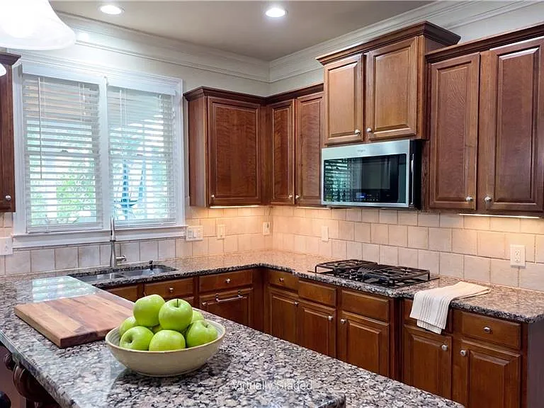 5722 Ashleigh Walk Dr — Photo 30