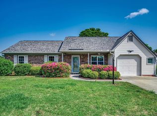 1101 Fox Sparrow Dr, Murrells Inlet, SC 29576