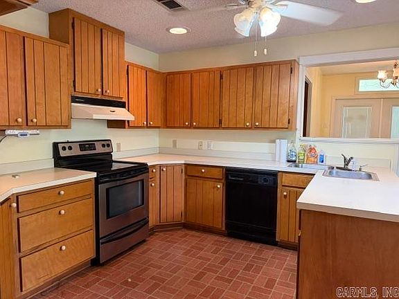 5th image of 1005 S Grand Ave