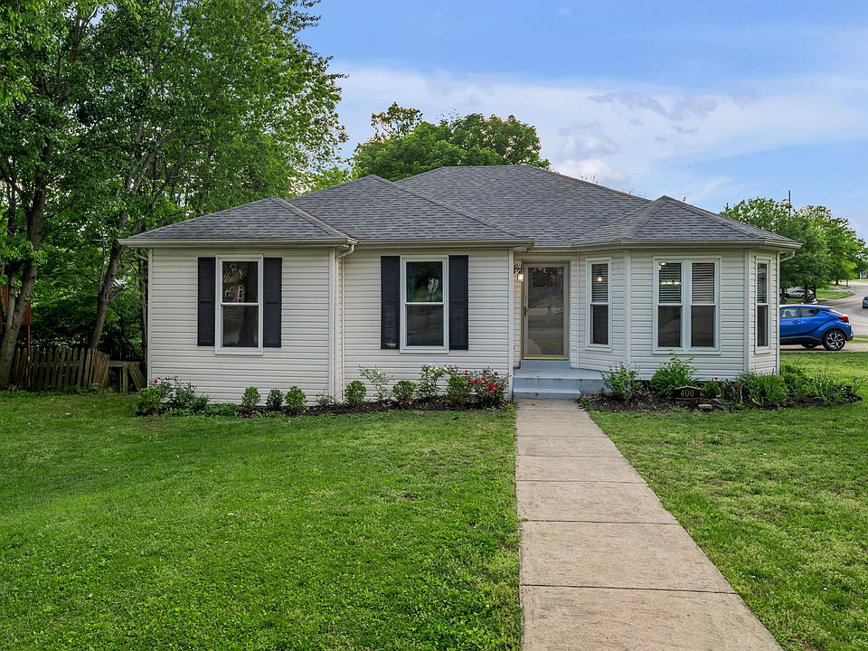1st image of 400 Forest Hill Dr