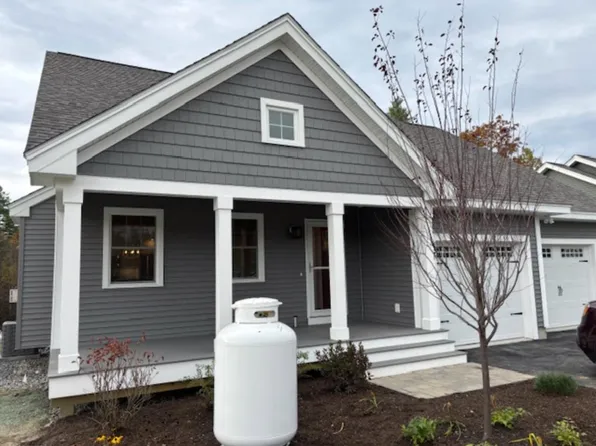 87 Three Ponds Drive #53, Brentwood, NH 03833