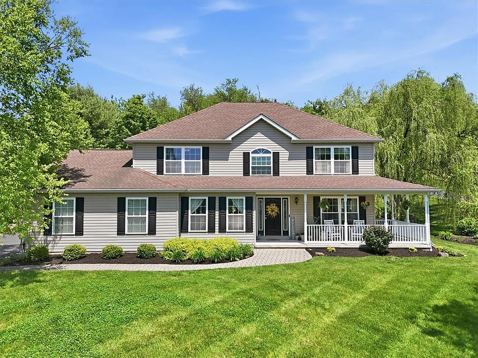 1st image of 569 Deerfield Dr