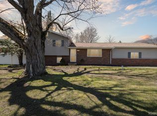 13329 N Bray Rd, Clio, MI 48420