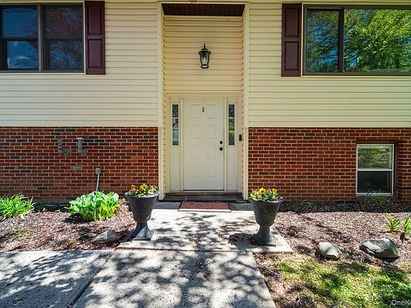 3rd image of 138 Fairmont Road