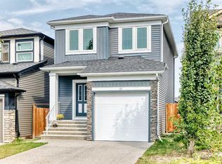 15 Evanscrest Way NW, Calgary, AB T3P0R4