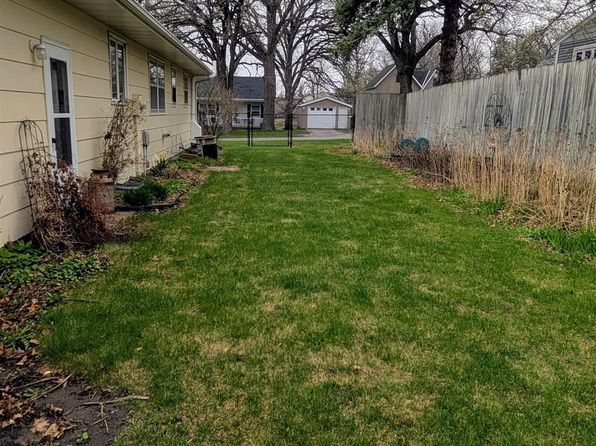 501 S Washington St, Lake Mills, IA 50450