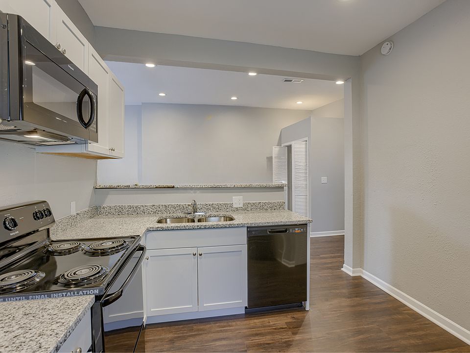 1st image of 2233 S 20th St APT 4