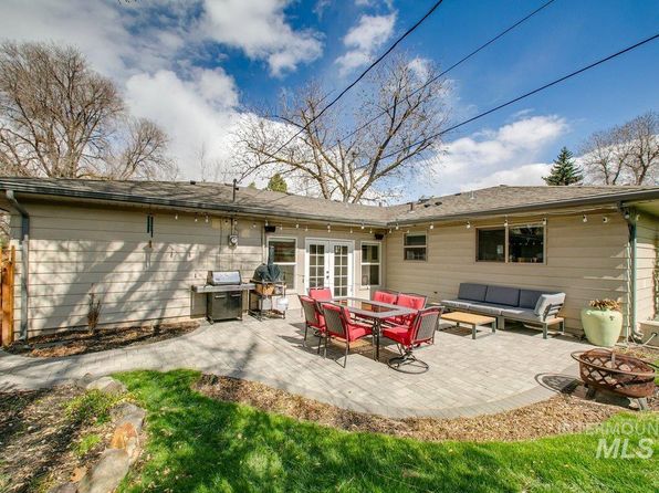 4809 W Greenbrier Dr, Boise, ID 83705
