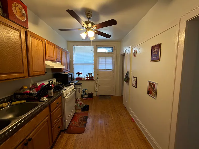 6437 N Leavitt St — Photo 17
