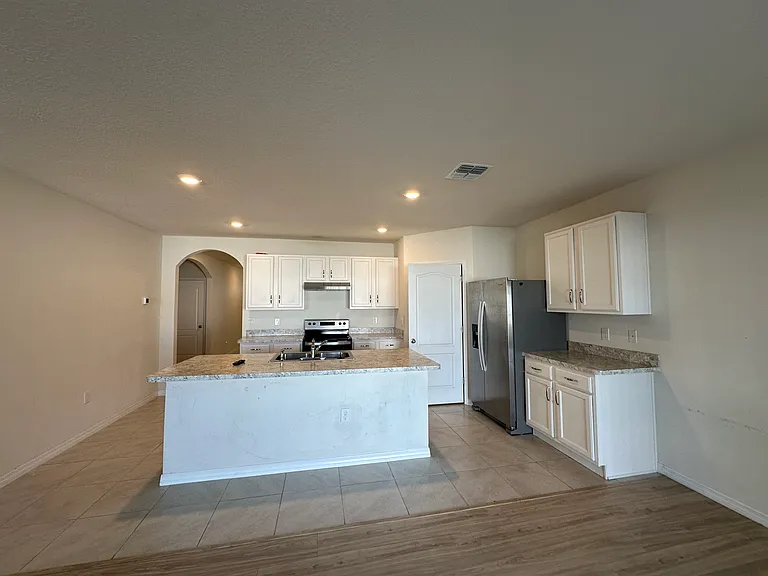 939 Sun Burst Rd — Photo 6
