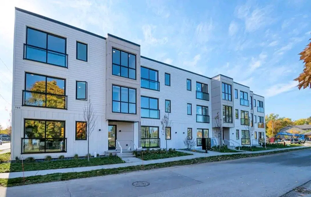 705 Cypress St — Photo 1