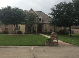4104 Woodside Dr, Lake Charles, LA 70605