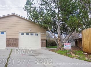 9673 Hoff Dr, Garden City, ID 83714