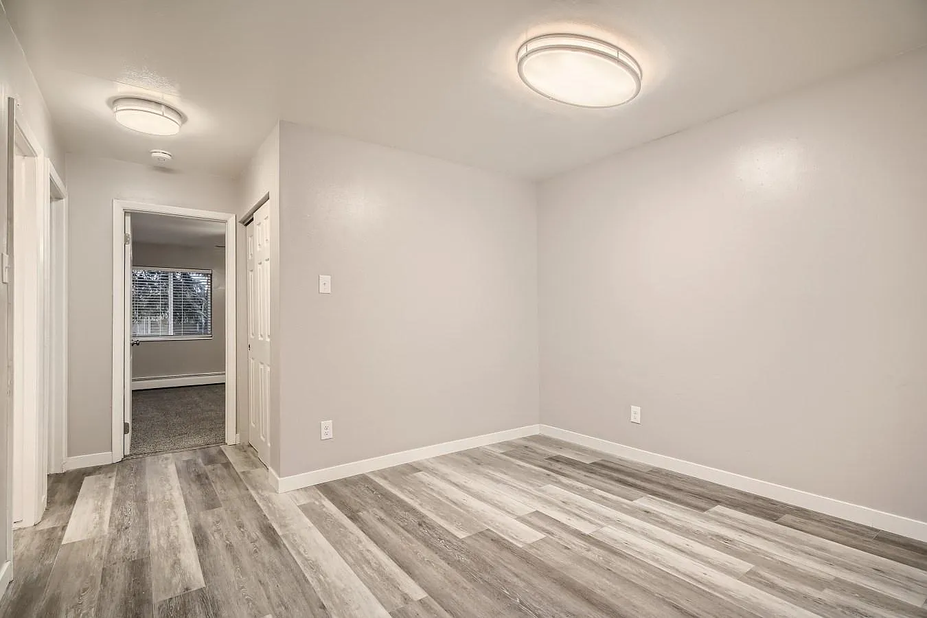 3 bed, 950 sqft, $1,500 — Photo 4