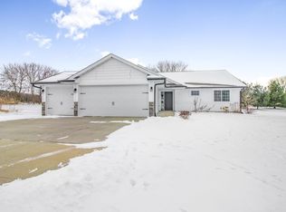 2080 62nd St, Somerset, WI 54025