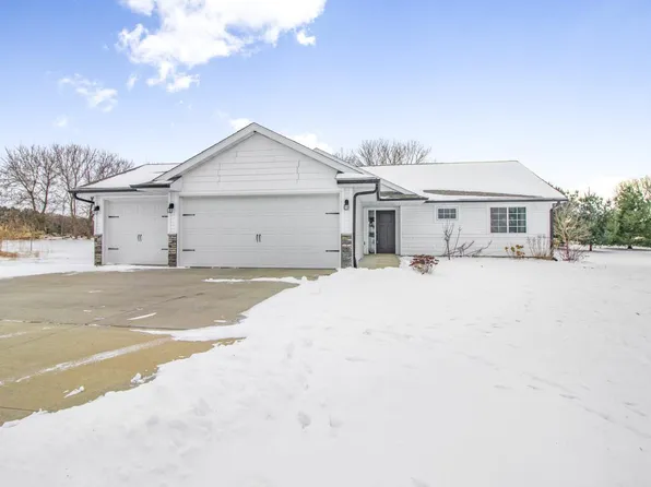 2080 62nd St, Somerset, WI 54025