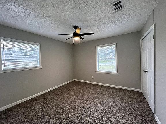 3rd image of 4787 Southaven Rd