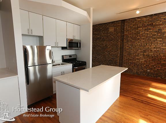 2nd image of 1570 N Milwaukee Ave #31H