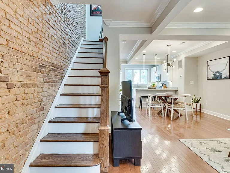1622 Gales St NE — Photo 23