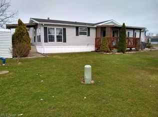 3807 Spring Lakes W, Atwater, OH 44201