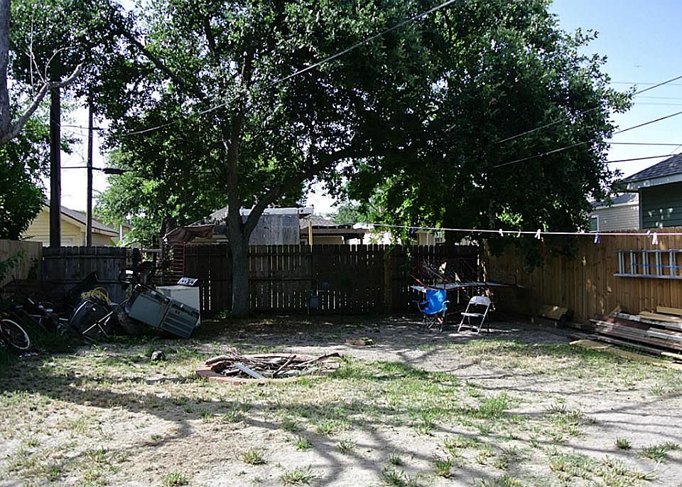 1st image of 5118 Avenue Q 1/2