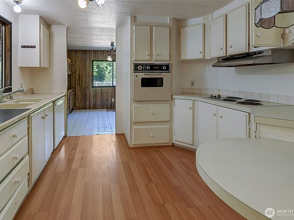 4th image of 151 Dietz Drive