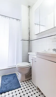 Rented by Compass | media 12