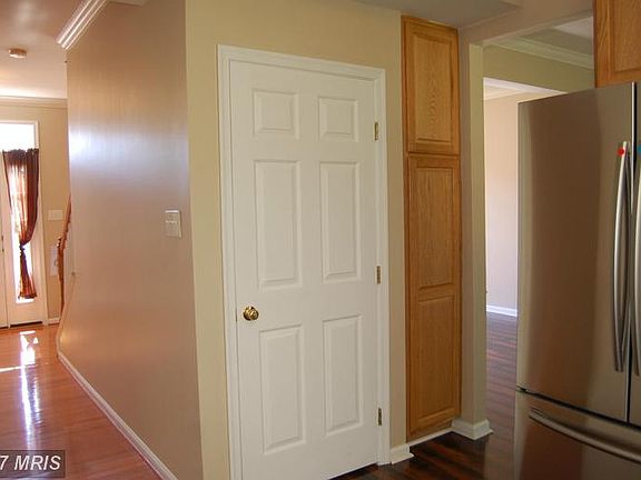 5th image of 1067 Pipercove Way