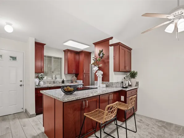 95-536 Wikao St APT D304, Mililani, HI 96789