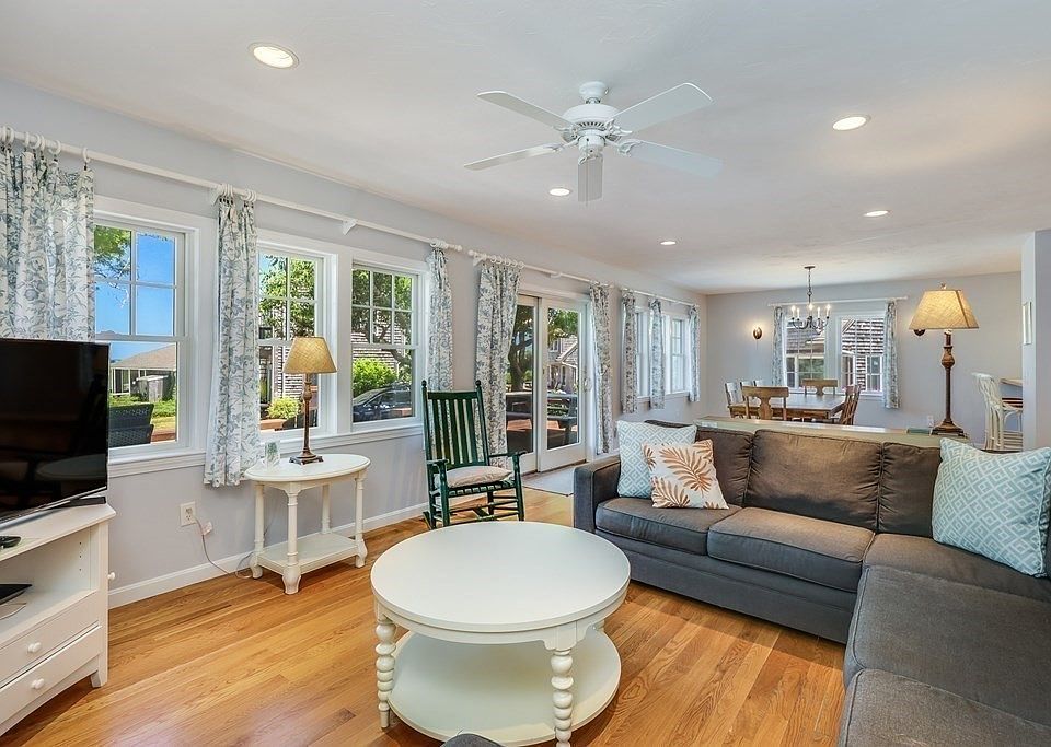 Linger Longer Residences 40 Linger Longer Cartway Brewster, MA