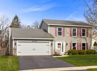 24W780 Oriole Ln, Naperville, IL