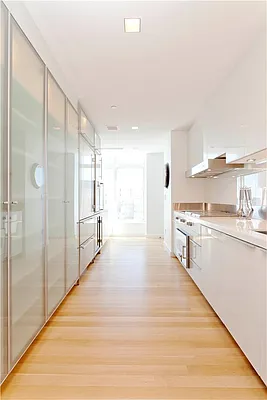 Rented by Modlin Group | media 102