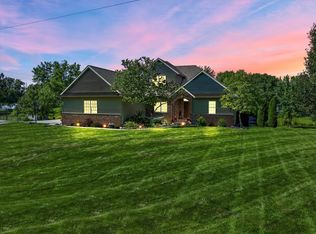 502 Marion St, Hudson, IL