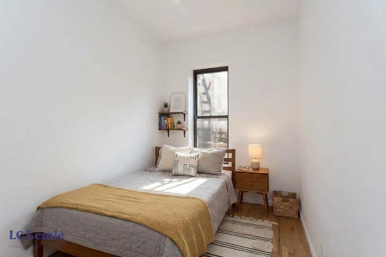 216 East 83rd Street — Photo 2