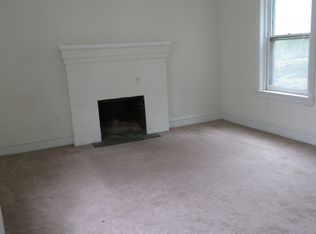 332 S 17th St APT 2C, Philadelphia, PA 19103