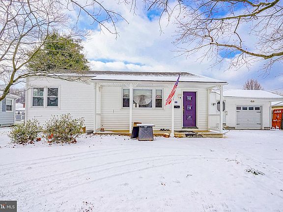 2nd image of 255 Washington Dr