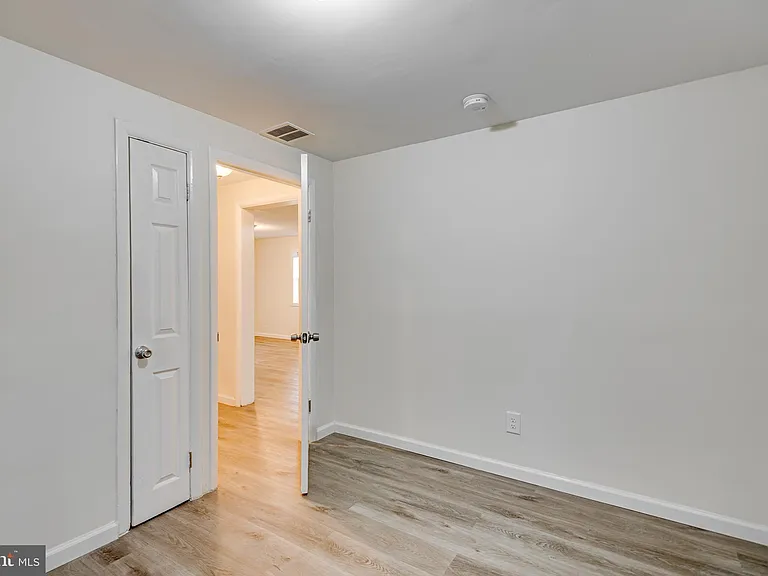 1558 Bay Head Rd — Photo 21