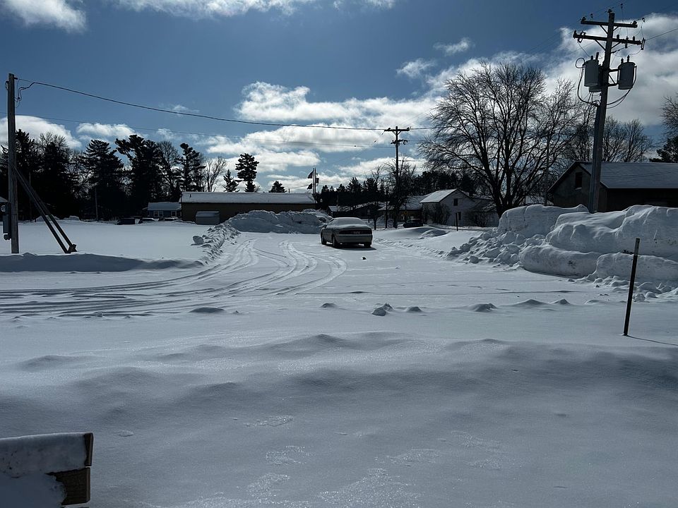 1st image of 1785 Superior St