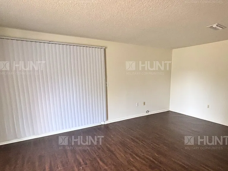 376 Camellia Dr — Photo 3