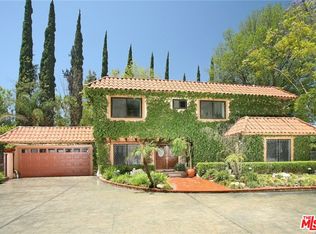 20360 Wells Dr, Woodland Hills, CA 91364