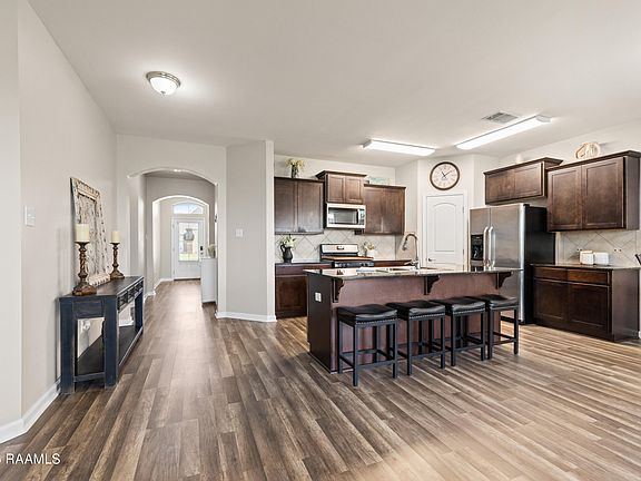 4th image of 339 Forest Grove Dr