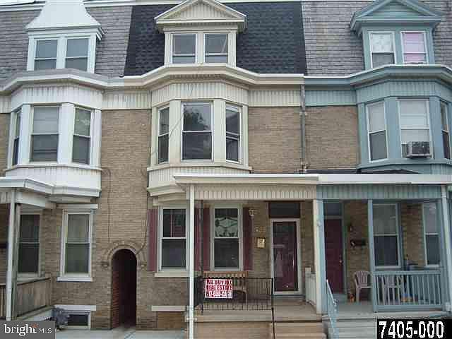 1st image of 735 E Philadelphia St