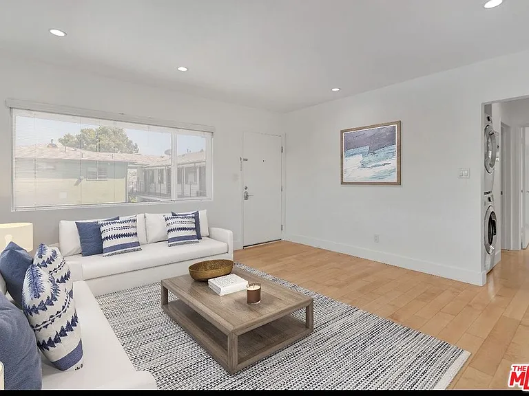 119 Paloma Ave #M — Photo 4