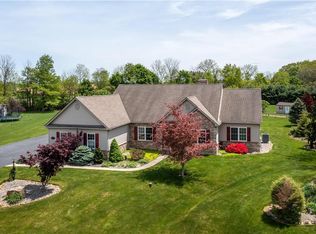 212 Bushkill Ridge Rd, Wind Gap, PA 18091