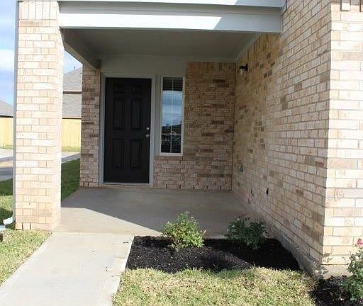 3rd image of 5722 Latta Plantation Dr