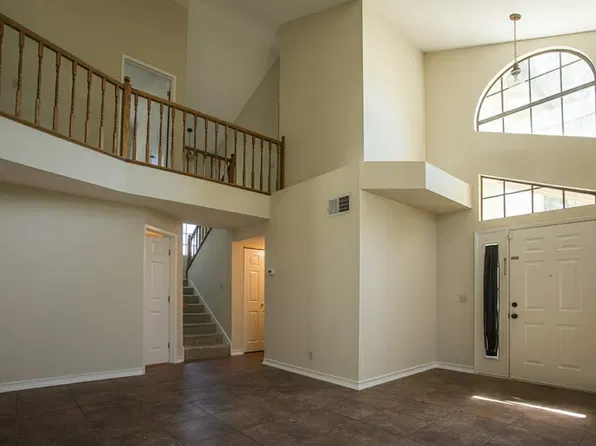 1809 Autumn Way, Lodi, CA 95242