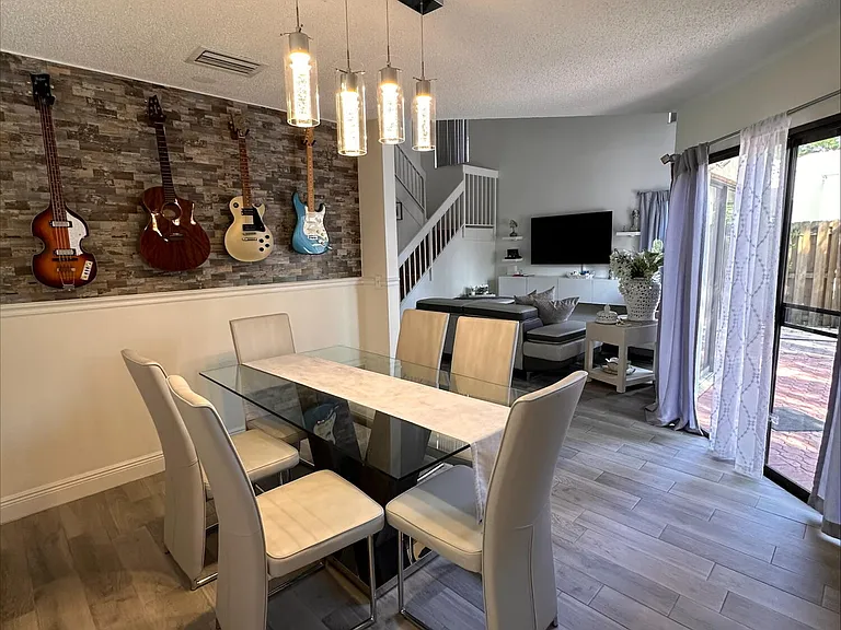 1728 Shoreside Cir — Photo 9