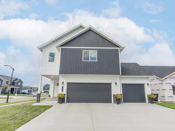 7371 26th St S, Fargo, ND 58104