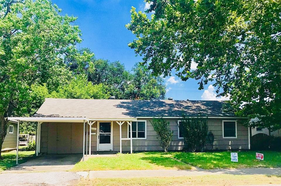 1st image of 2809 Kingsdale Dr